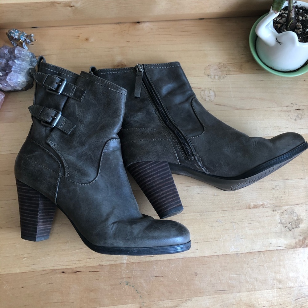 Biala Green Boot with Buckle - Picture 7 of 8